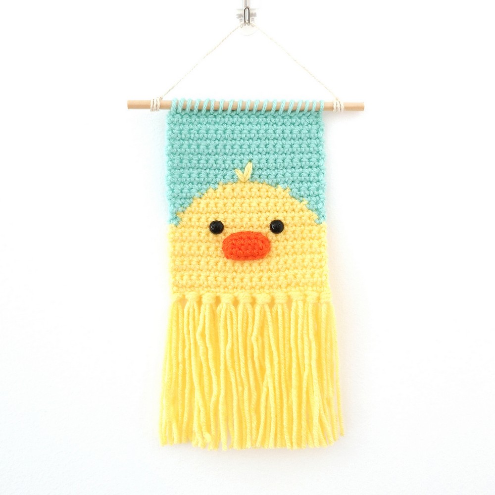 Free Crochet Mini Chick Wall Hanging