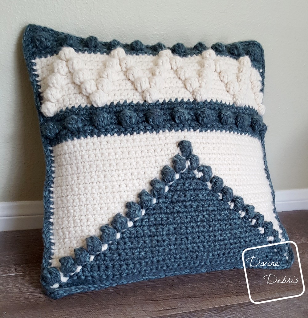 Free Crochet Pretty Bobble Pillow Pattern