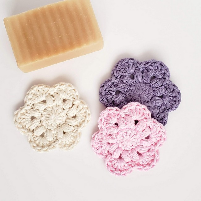 Flower Face Scrubby