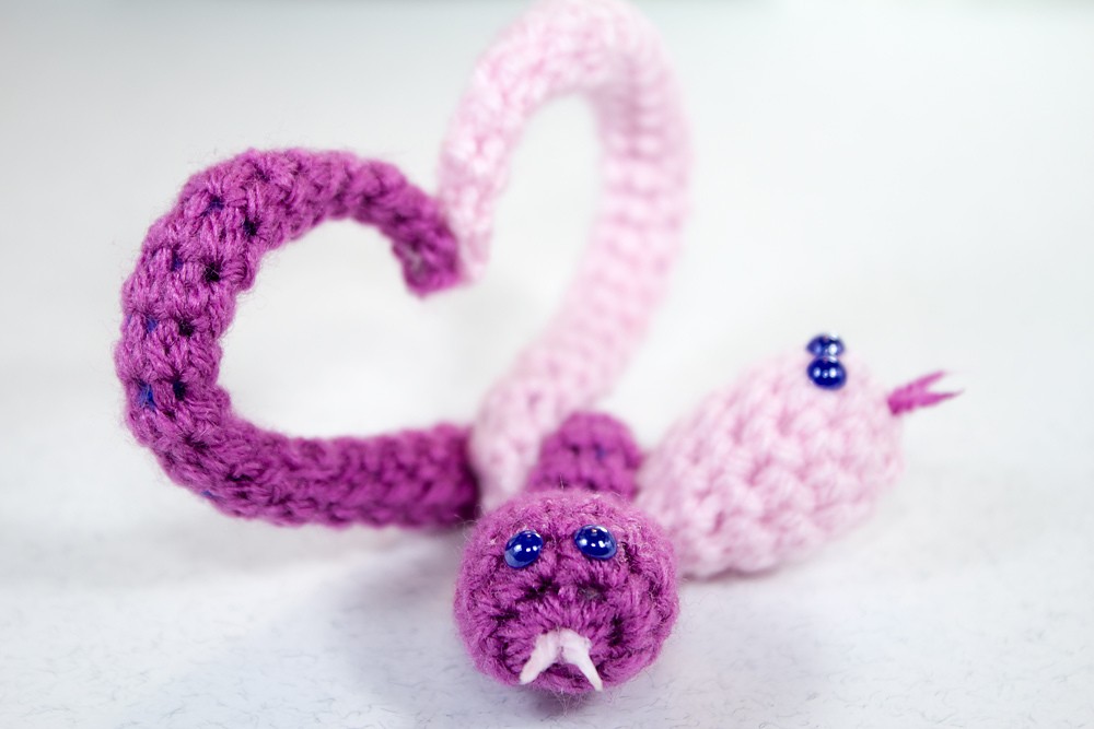 Free Crochet Snakes Heart ​pattern