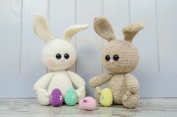Free Crochet Denis The Easter Bunny Ami Pattern