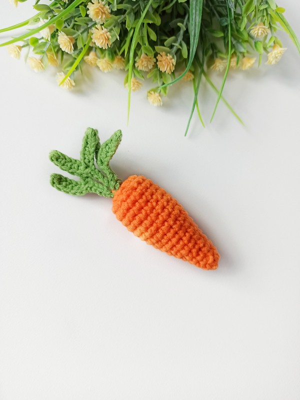 Free Crochet Little Carrot Pattern