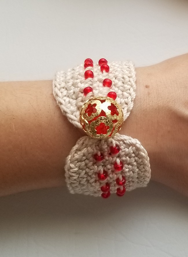 Easy Crochet Beaded Bracelet