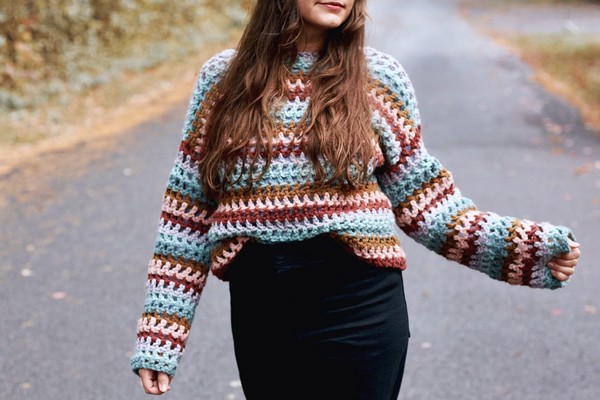 Claudia Crop Free Crochet Sweater Pattern