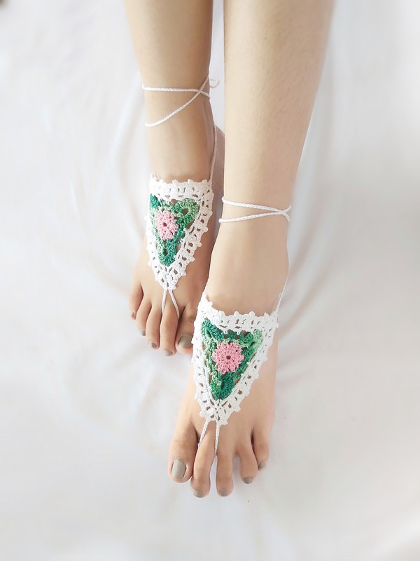 Crochet Bloom Flower Barefoot Sandals Pattern