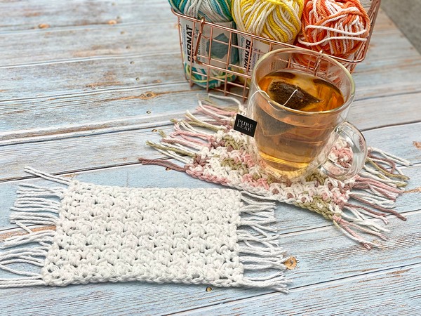 20 Free Crochet Mug Rug Patterns All Stylish & Functional Too!