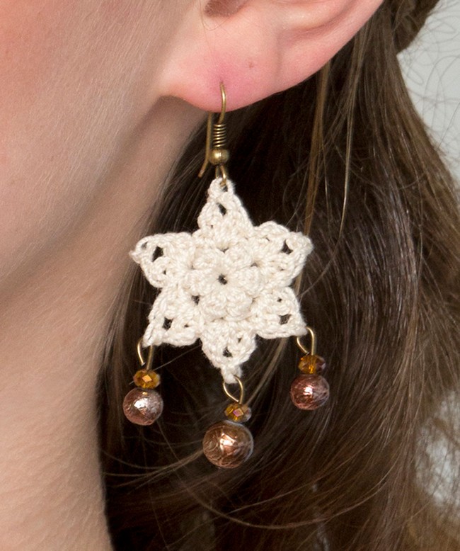 Dangling Flower Earrings