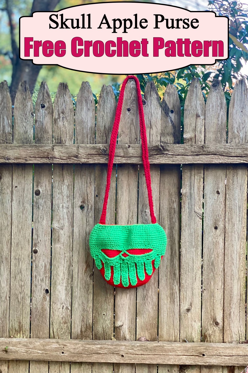 Skull Apple Purse