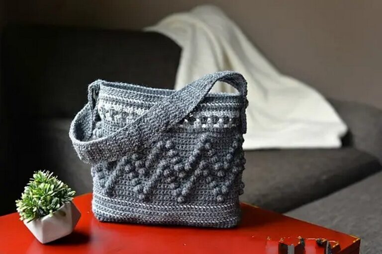 15 Free Crochet Bobble Bag Patterns
