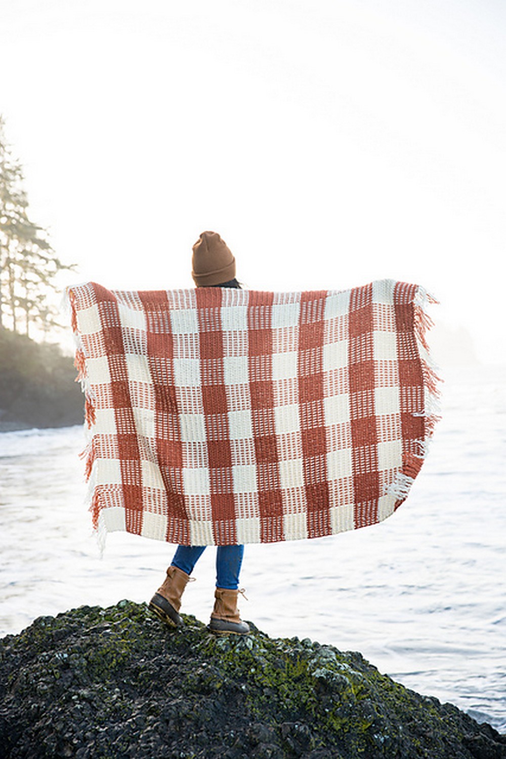 17 Crochet Gingham Blanket Patterns