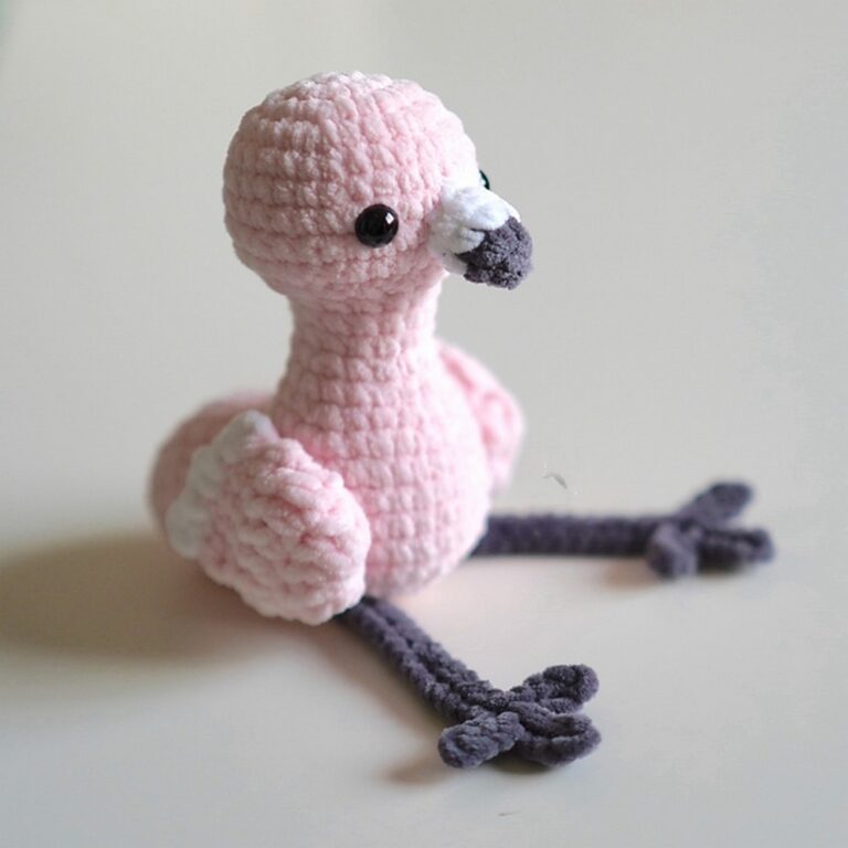 15 Dazzling Free Crochet Flamingo Patterns