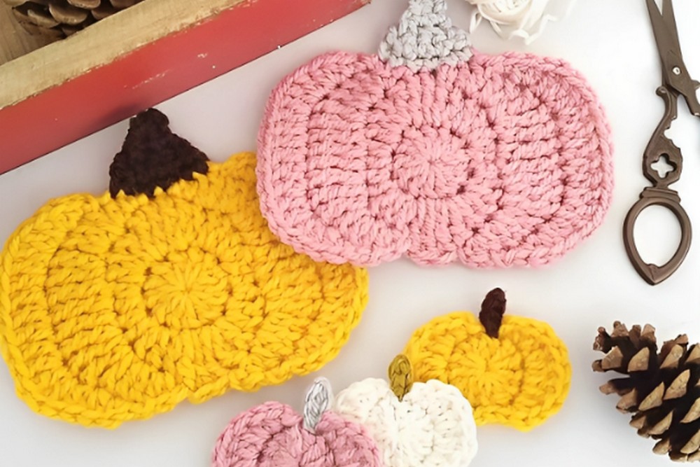 10 Free Crochet Pumpkin Applique Patterns