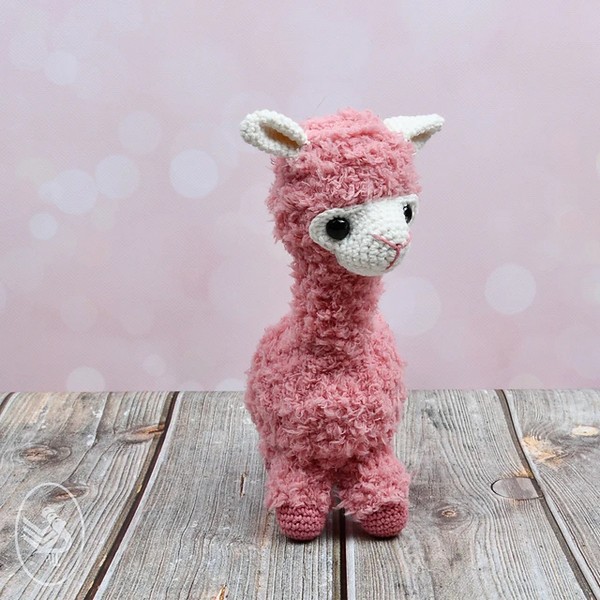 Alpaca With Fluffy Yarn