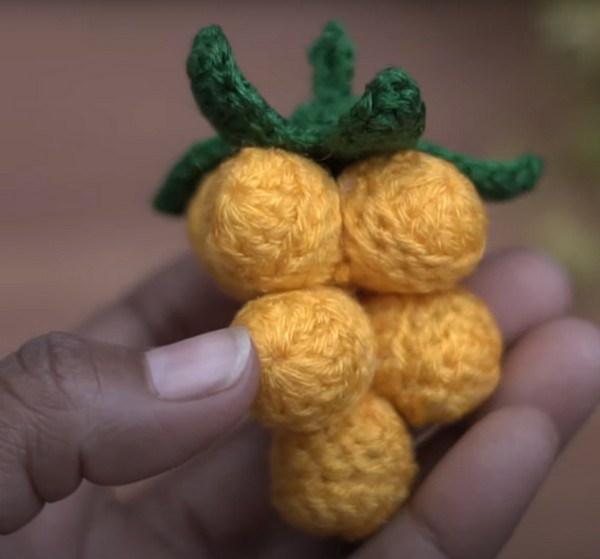 Crochet Beautiful Grapes Keychain