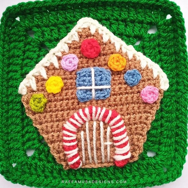 Crochet Gingerbread House Applique Pattern