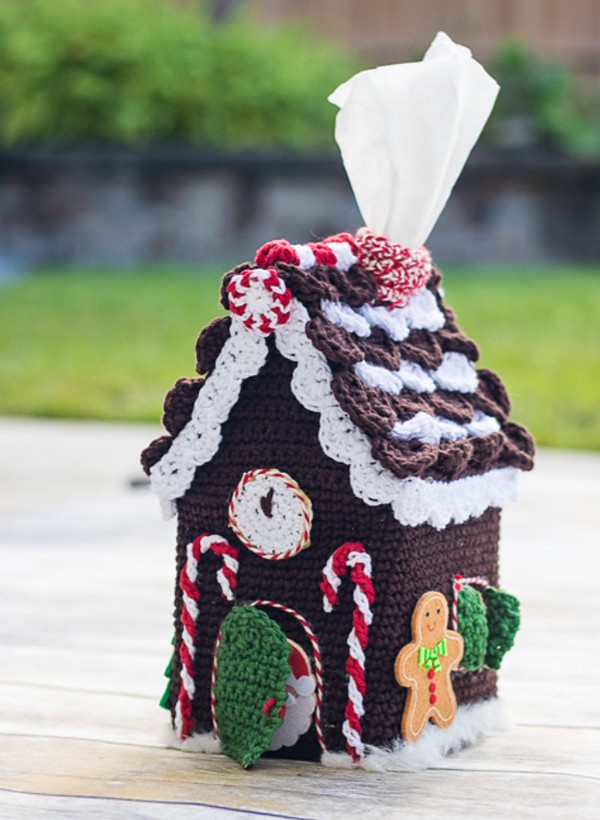 Crochet Gingerbread House Tissue Box Cover Pattern