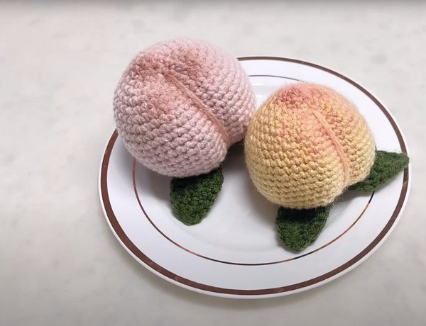 Super Cute Crochet Peach Tutorial