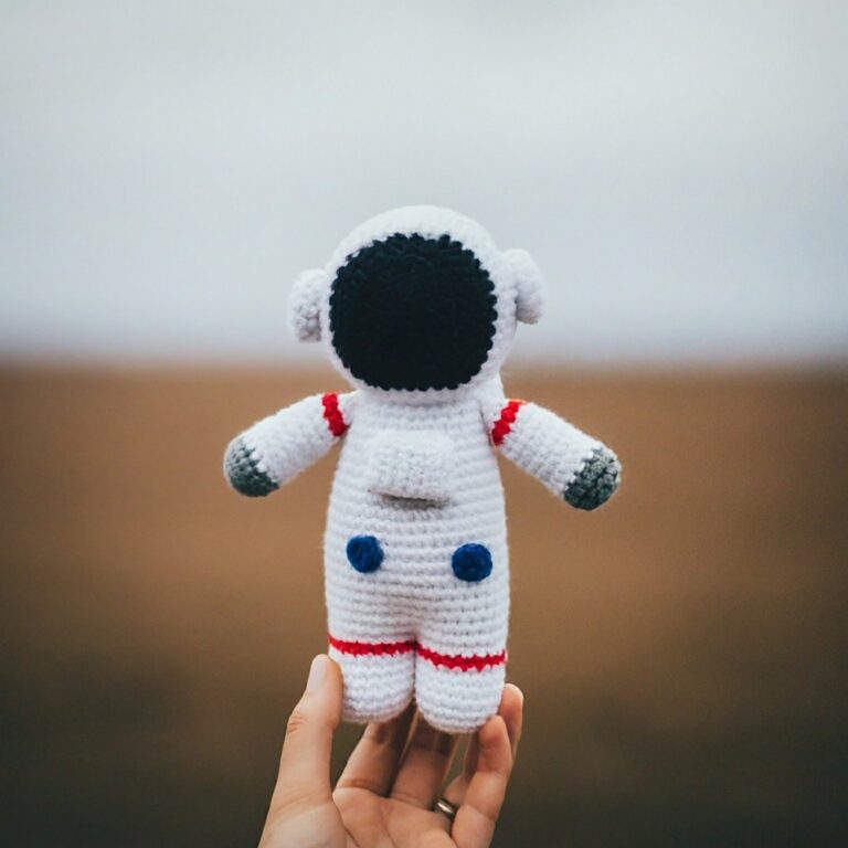 9 Free Crochet Astronaut Patterns For Space Exploration Lovers!