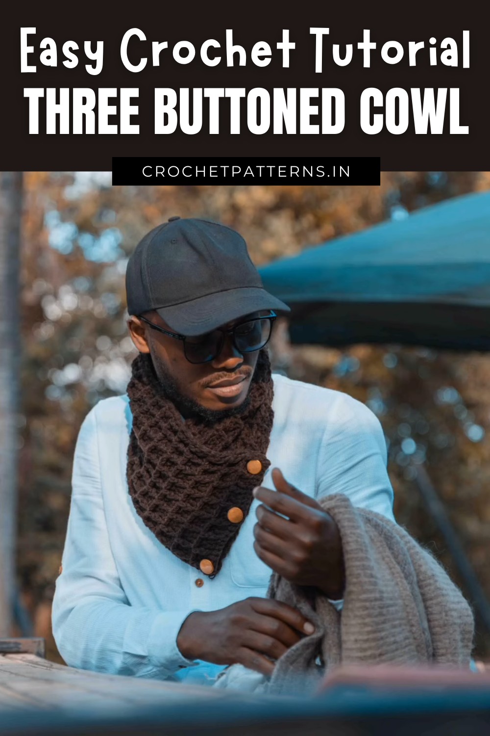 Crochet Three Buttoned Cowl