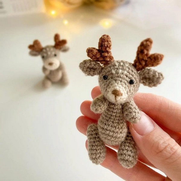 Crochet Mini Christmas Reindeer Pattern