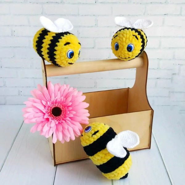 Free Crochet Bee Pattern