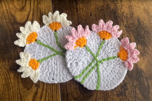 Crochet 3D Daisy Coasters