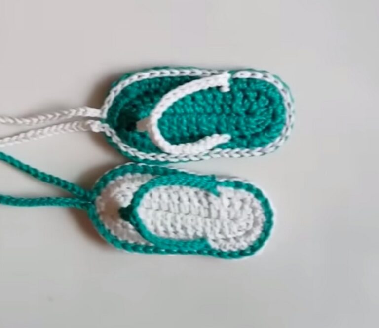 Crochet Flip-Flops ​Dual-Purpose Keychain and Pouch