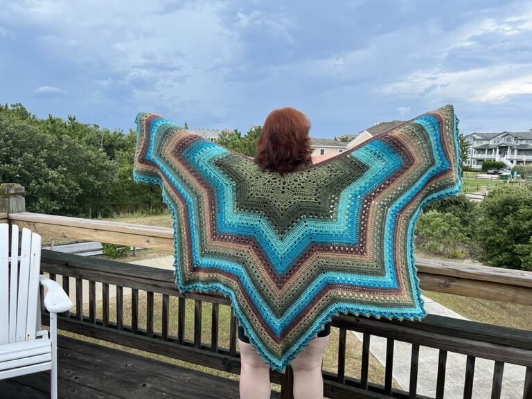 How To Crochet 6-Day Star Shawl Pattern In Unique Color Layers