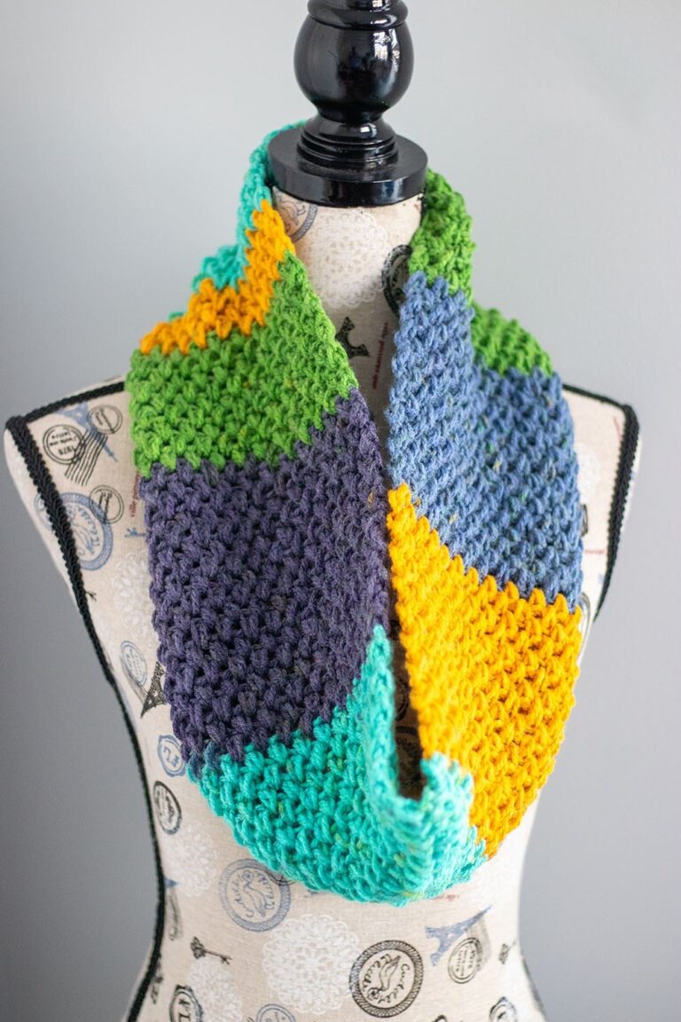 Colorful Crochet Jemma Infinity Scarf Pattern