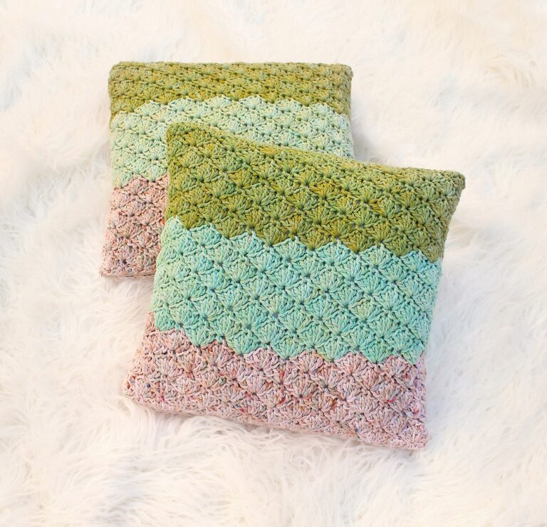 Crochet Mermaid Dreams Pillow In Super Beautiful Texture