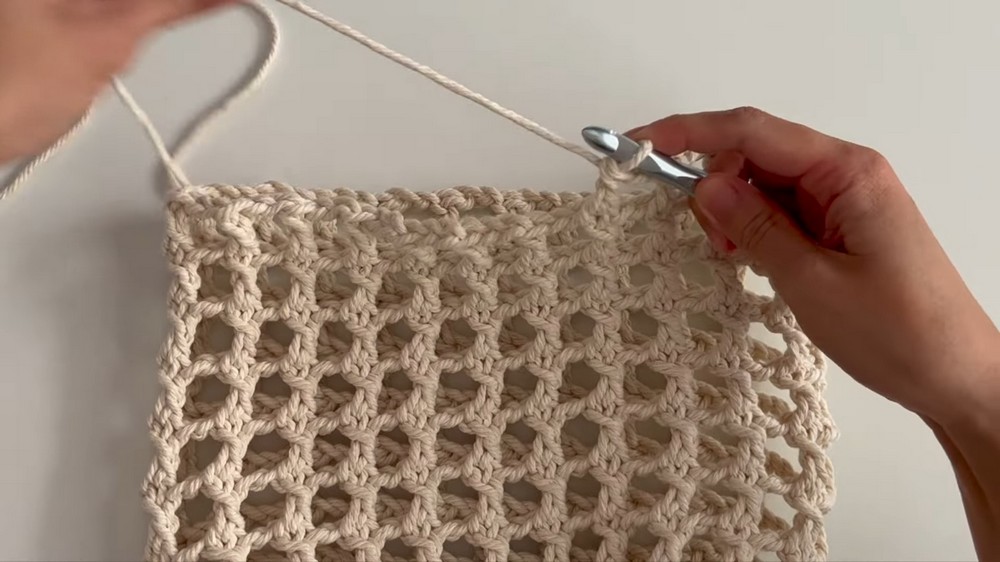 Crochet Mesh Tote Bag step 3