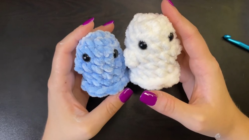 Crochet No-Sew Mini Ghost Amigurumi step 8