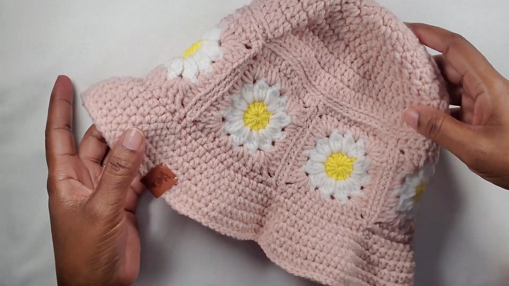 Crochet Daisy Square Bucket Hat Tutorial 3