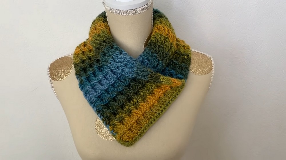 Crochet Easy Cowl Waffle Stitch Pattern 1
