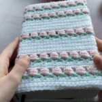 Crochet Flower Book Cover Tutorial 1