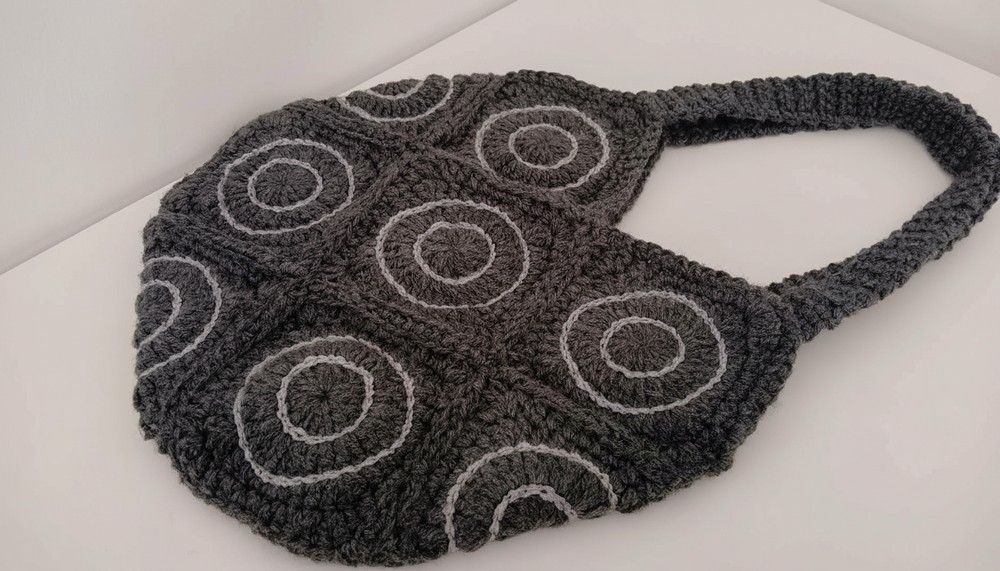 Crochet Granny Square Bag Pattern 1