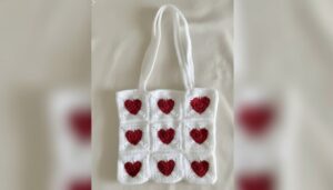 Crochet Heart Granny Squares Bag Tutorial 2