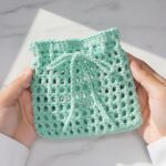 Crochet Mini Pouch Tutorial 2