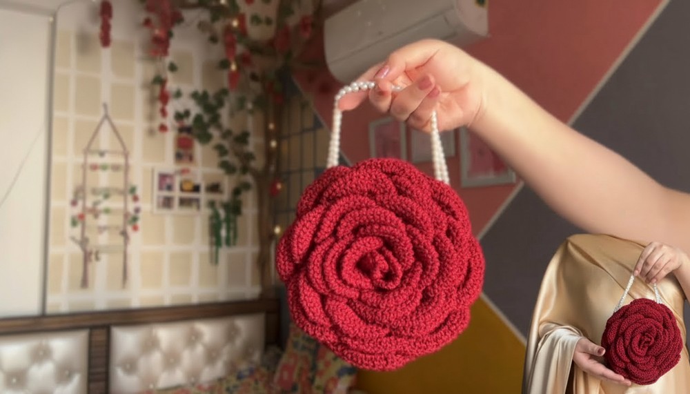 Crochet Rose Bag Tutorial 3