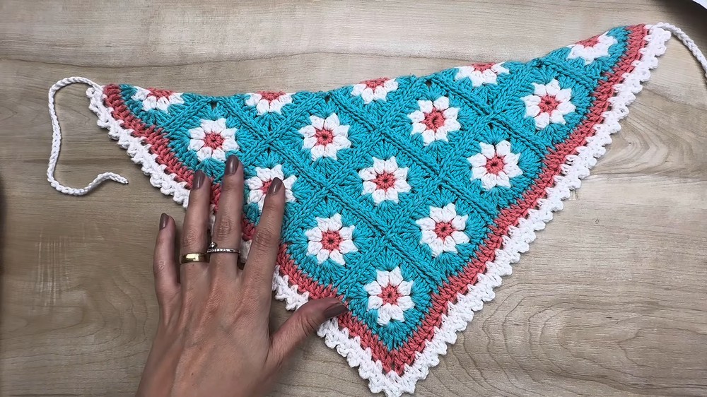 Crochet Square Floral Bandana Scarf Pattern 2