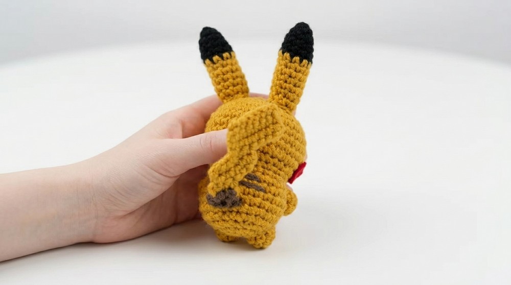Amigurumi Pokémon Pikachu (Crochet Tutorial) 7
