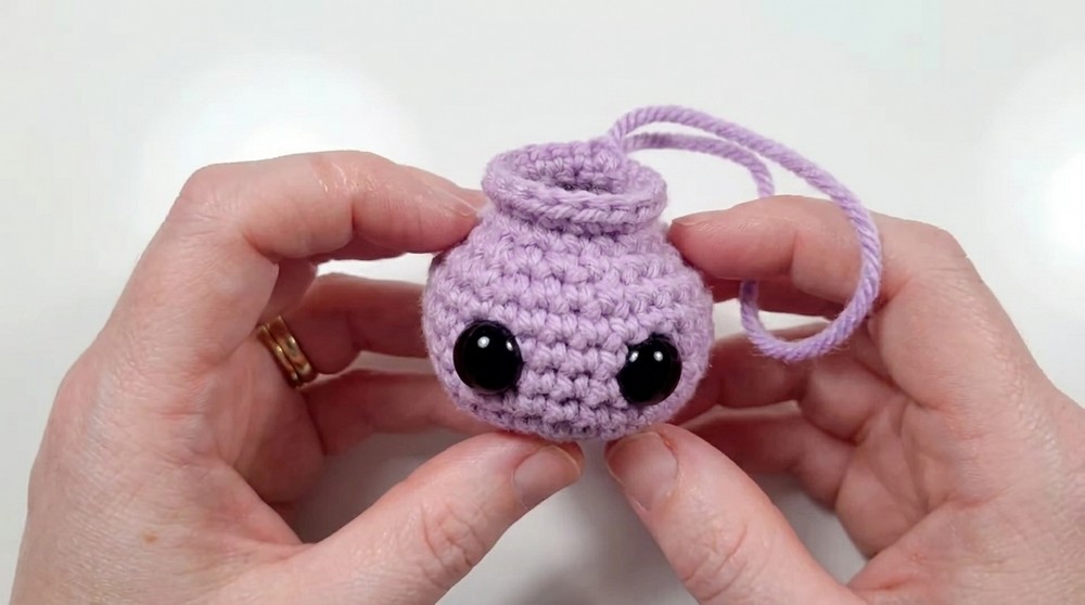 Amigurumi Rainbow Dragonfly (Tutorial) 5