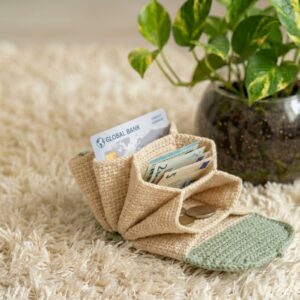 Crochet trifold wallet Beginners friendly pattern 10