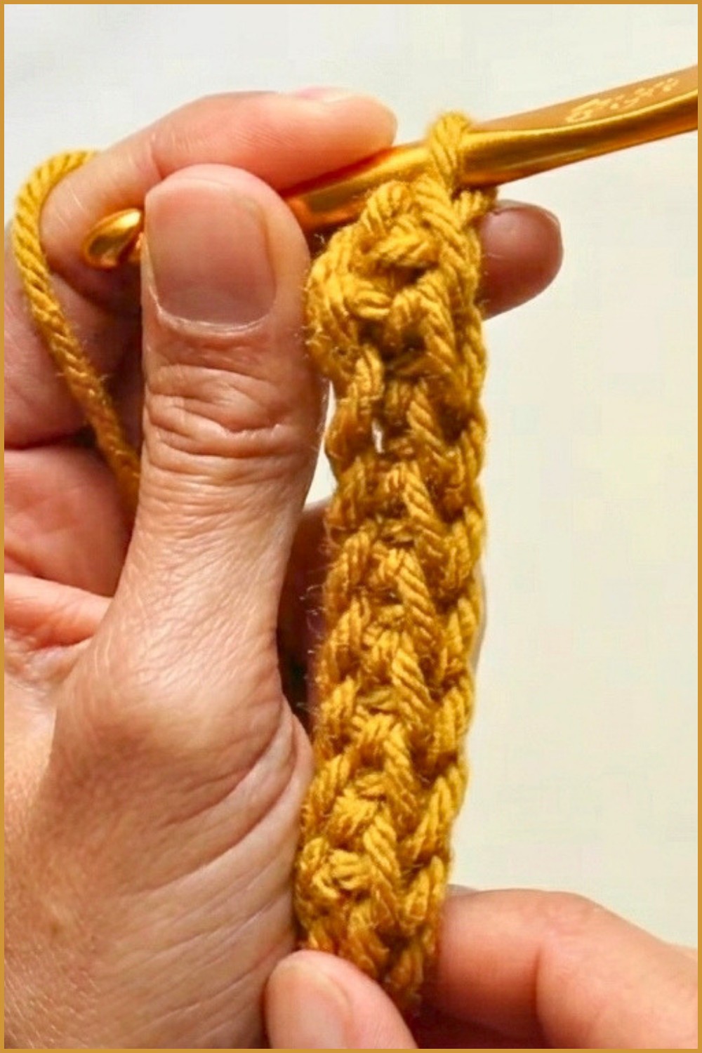 How to Single Crochet & Fasten Off 7