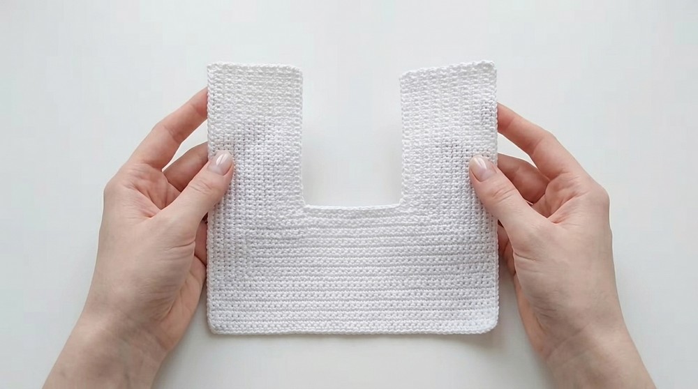 Tutorial for a Beautiful Folding Crochet Wallet with Spike Motif 6