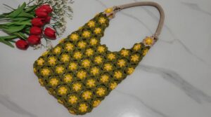Beautiful Flower Crochet Bag Tutorial 2