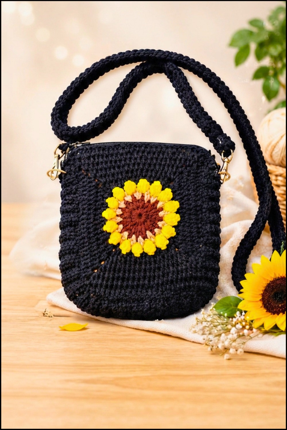 Crochet Carry Sunshine Bag Tutorial 1