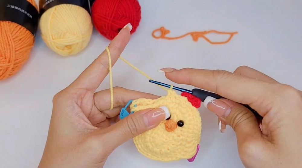 Crochet Chick Keychain Pattern 3