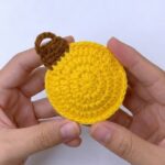 Crochet Christmas Light Bulb Pattern 5