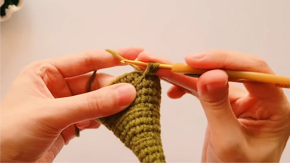 Crochet Christmas Tree Pattern 2